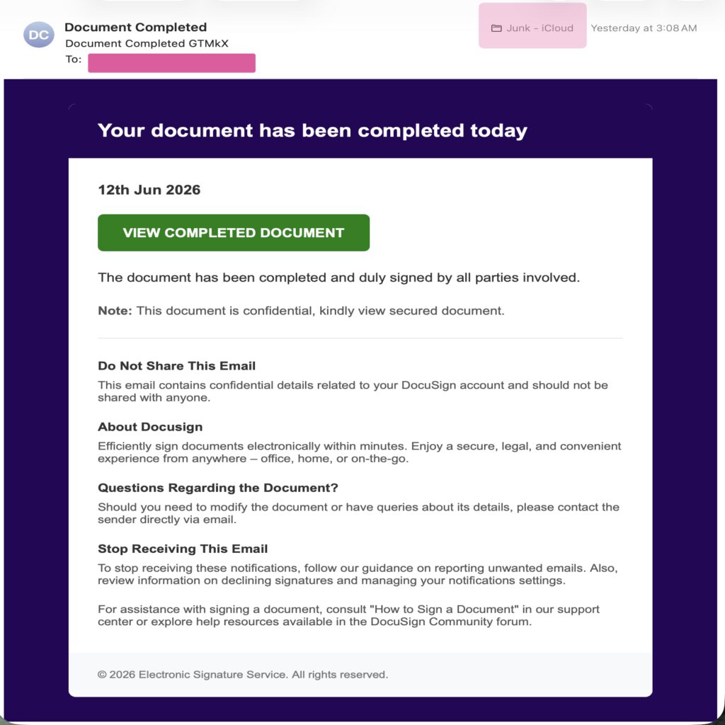 تعلم كيف تكتشف البريد التصيدي (Phishing) من خلال تحليل عملي لرسالة احتيالية حية. اكتشف العلامات التقنية والنفسية التي تفضح المخترقين لحماية بياناتك.